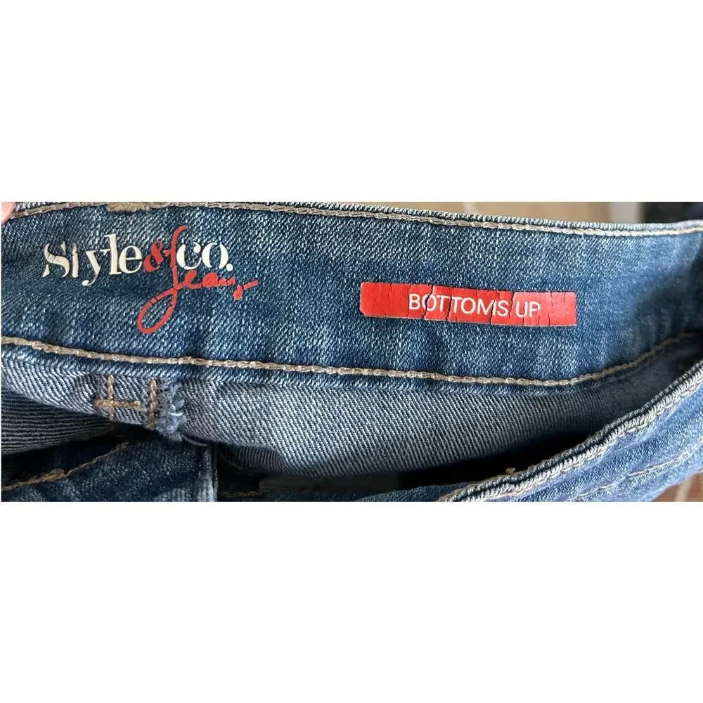 Style & Co. Bottoms Up Jeans - Size 10 Straight Leg - Picture 6 of 7